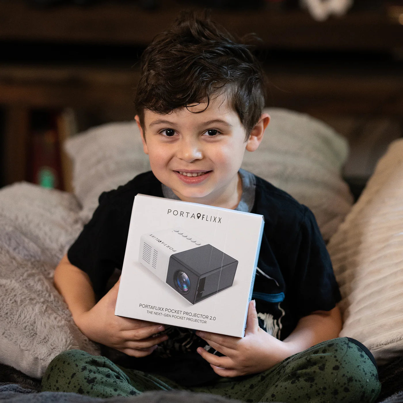 Portaflixx™ Pocket Projector: Magical Nights, Anywhere